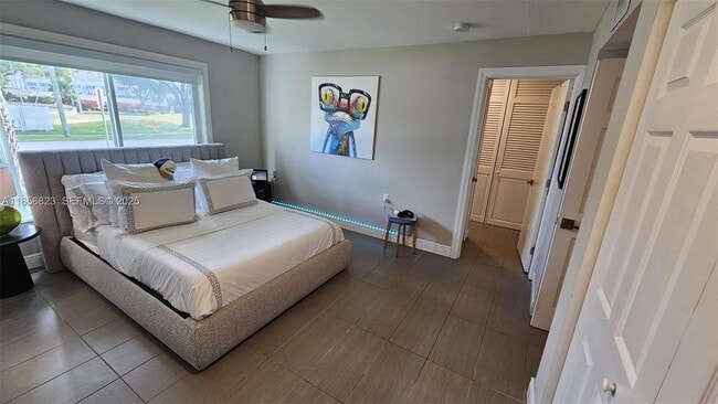 Foto del edificio - 1631 NE 114th St