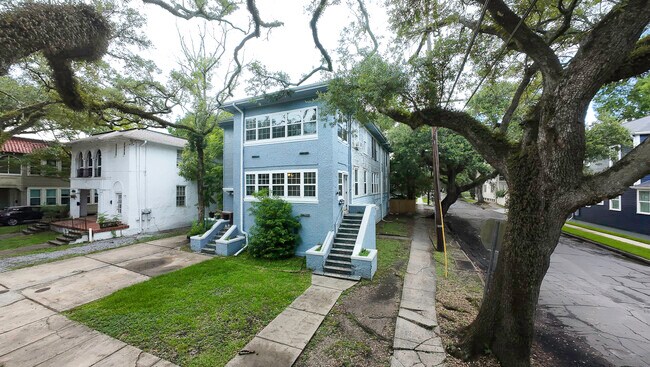 Building Photo - 2440 Palmer Ave