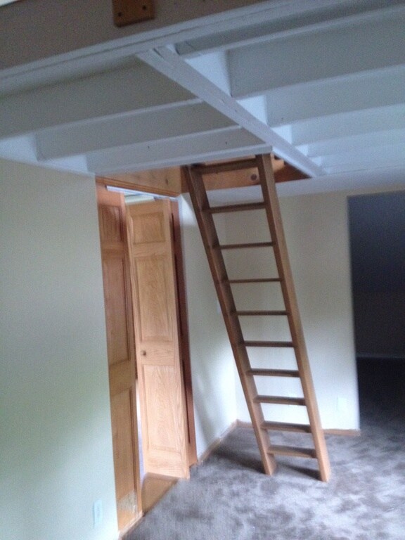 upstairs bedroom w/ loft - 2029 State Rd