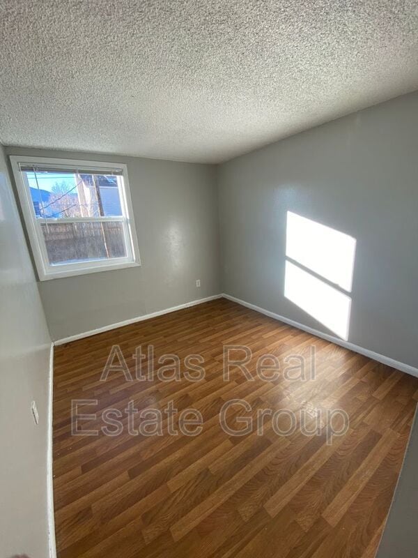 Building Photo - 4224 Loomis Ave