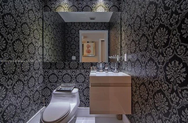 Foto del edificio - 3340 NE 190th St