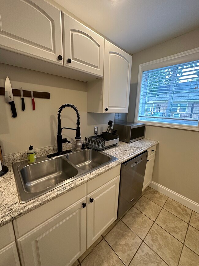 Lavavajillas - 603 Maplewood Ave