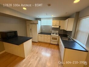 Building Photo - 17828-1100a 100a Ave