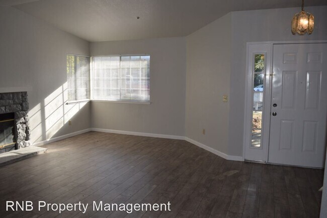 Foto del edificio - 4 br, 2 bath House - 593 Oakborough Avenue