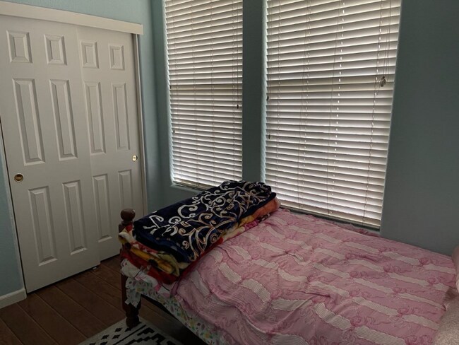 Foto del edificio - 5633 Ridgepoint Dr