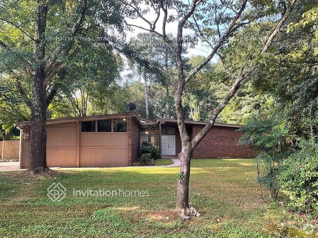Building Photo - 105 Elaine Dr