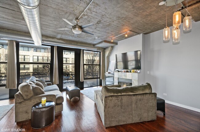 Foto del edificio - 1000 W 15th St