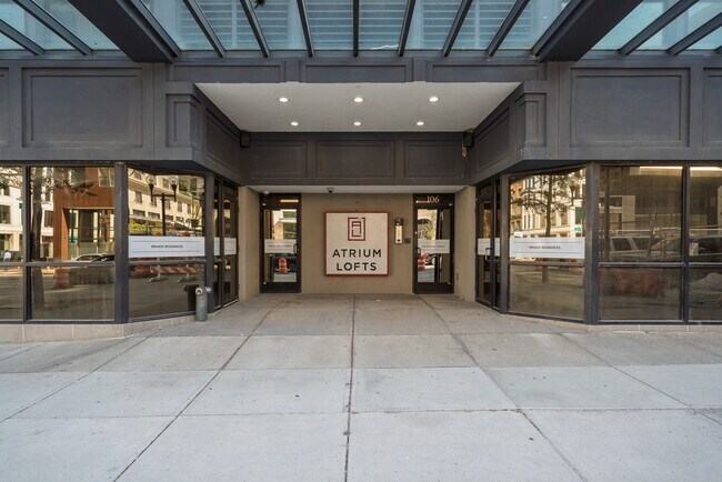 Foto del edificio - 106 N High St