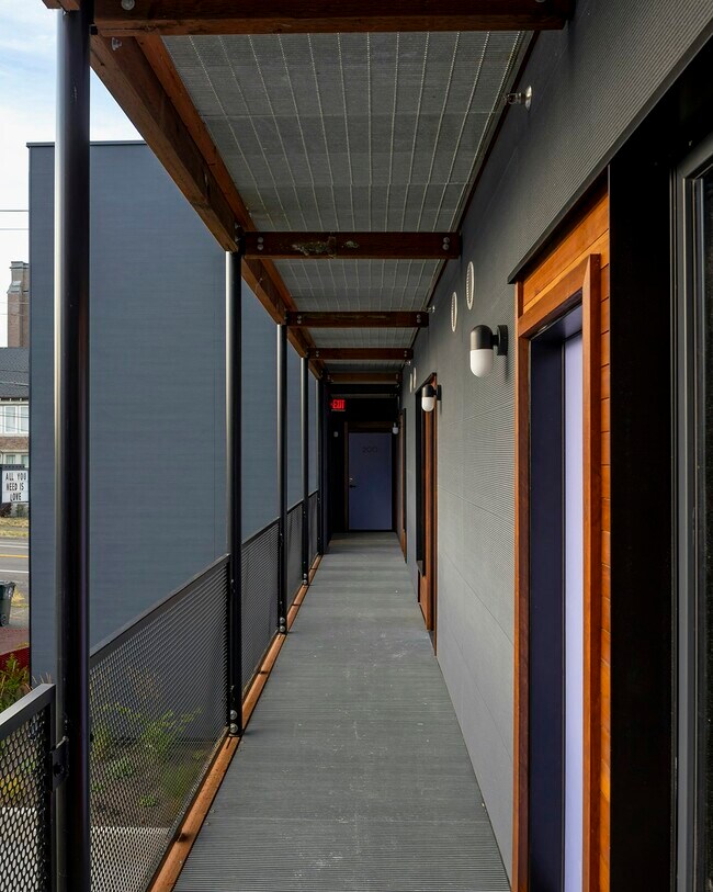 Foto del edificio - 1614 6th Ave