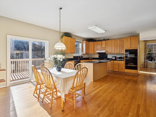 Building Photo - 483 W Falkirk Pl