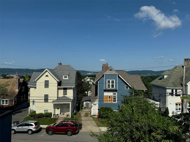 Building Photo - 48 Hudson Terrace