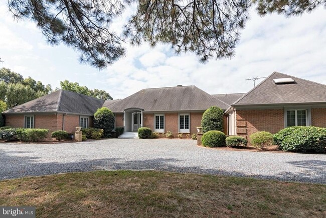 Building Photo - 9338 Bantry Rd