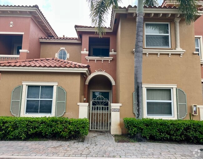 Building Photo - 4950 White Mangrove Way E