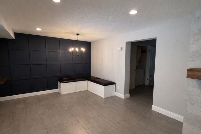 Photo - 727 N Himes Ave Townhome