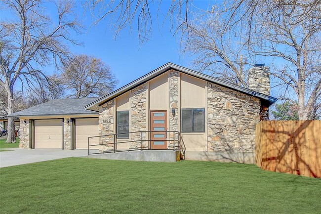 Foto del edificio - 1402 Valleyridge Cir