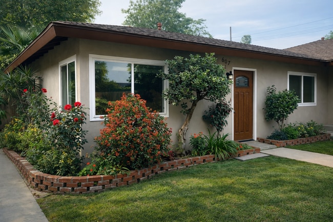 Building Photo - 607 N Mar Vista Ave