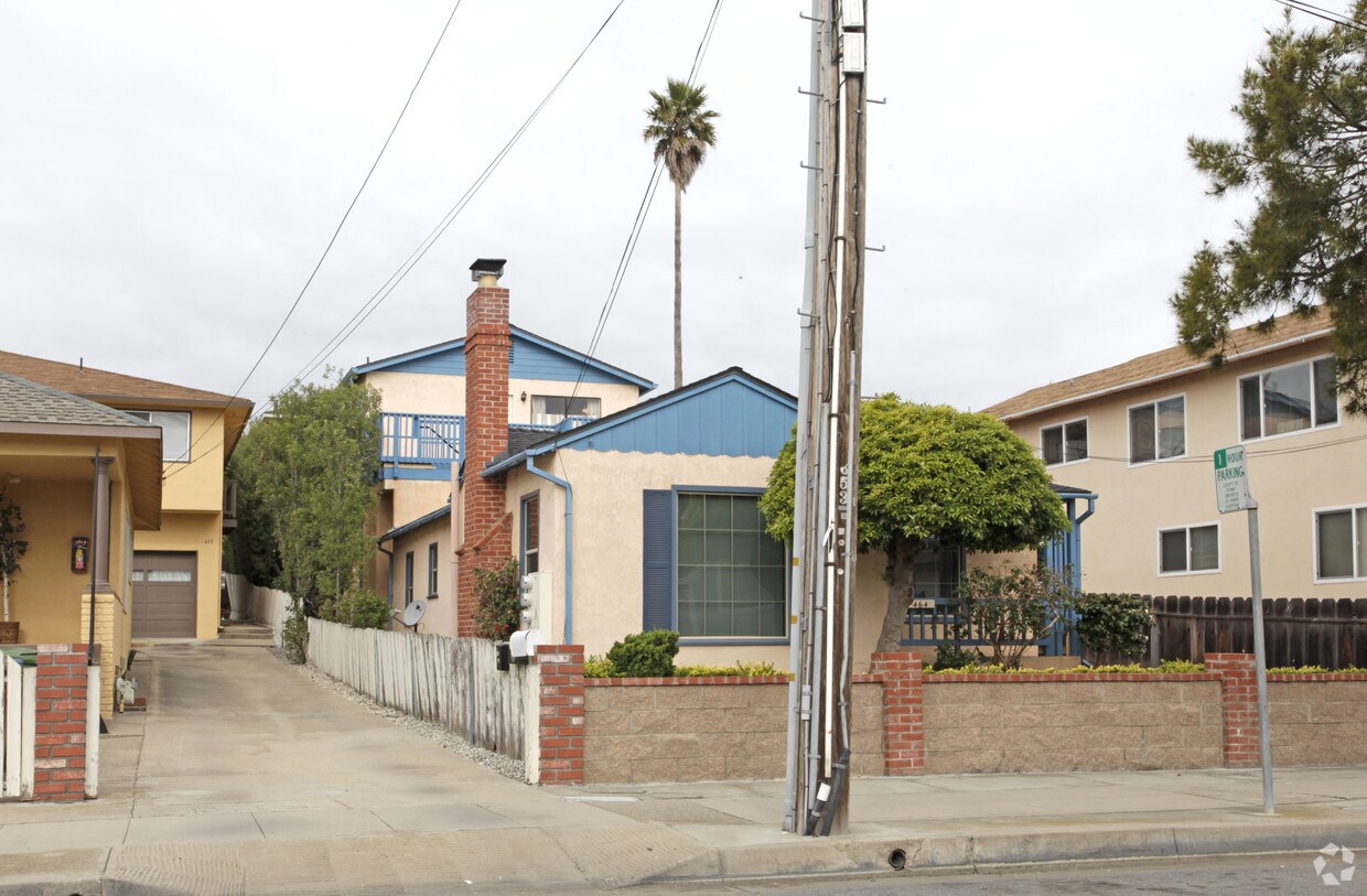 Building Photo - 464 Larkin St