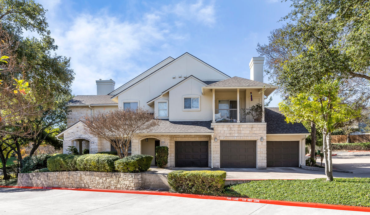 Primary Photo - Somerset Townhomes