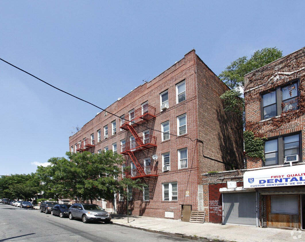 Foto principal - 397 E 49th St
