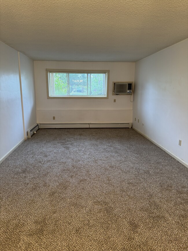 Building Photo - 353 Pawtucket Blvd