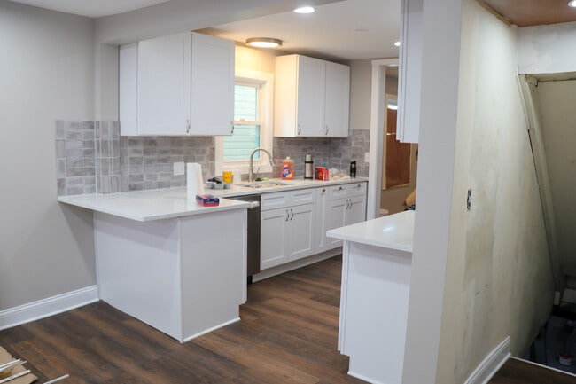 Foto del edificio - 12237 S May St