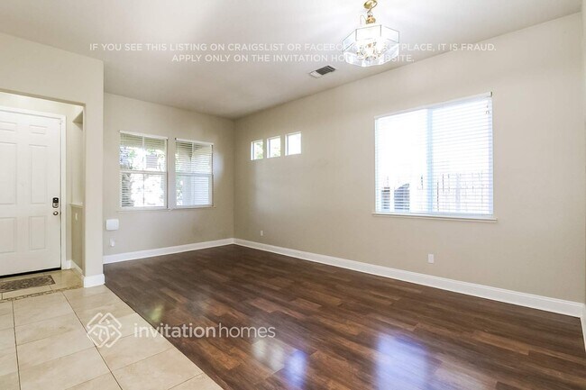 Foto del edificio - 691 Aspen Meadows Way