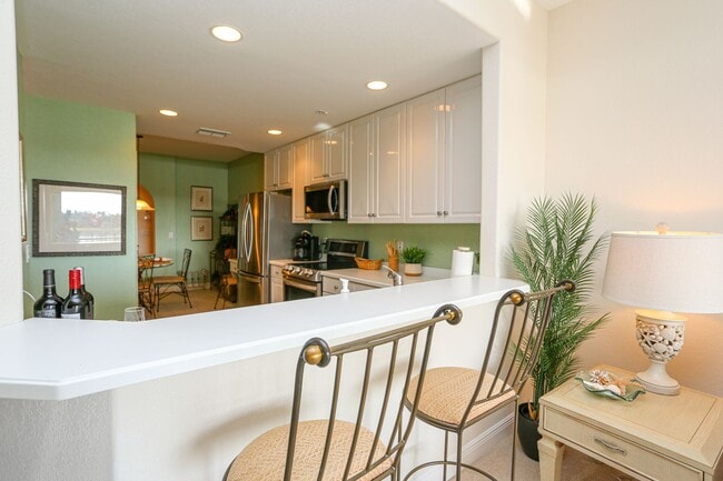 Building Photo - ** FIDDLER'S CREEK IN DEER CROSSING 3/2 FURNISHED SEASONAL 30 DAY RENTAL AVAILABLE STARTING MAY 2...