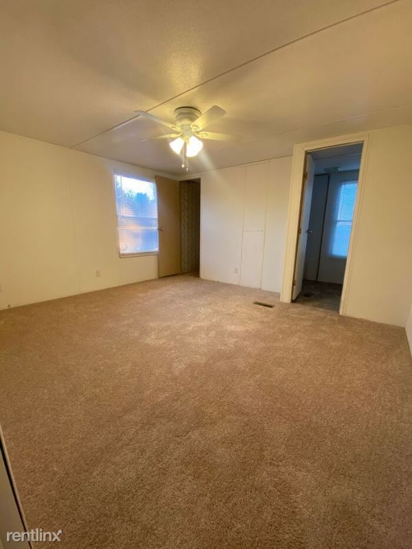 Building Photo - 3 br, 1.5 bath House - 2035 Spencer Creek