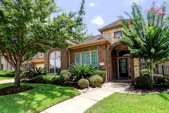 Building Photo - 23119 Redberry Ln