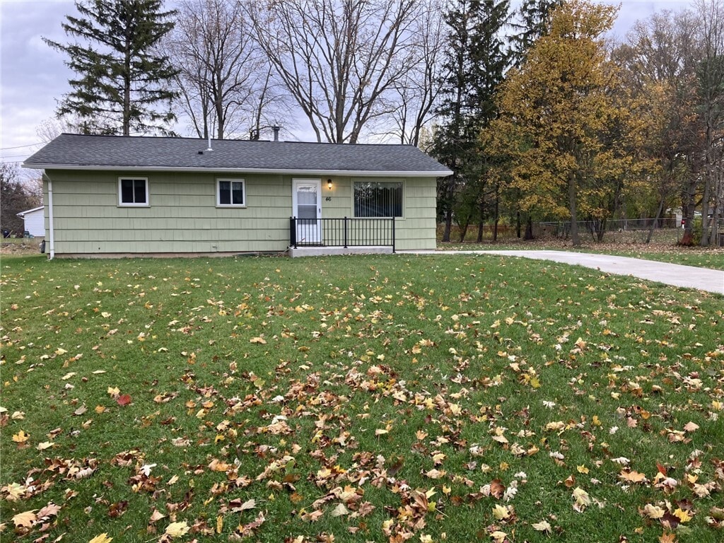 Primary Photo - 46 Sienna Dr