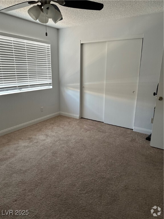 Building Photo - 2750 S Durango Dr