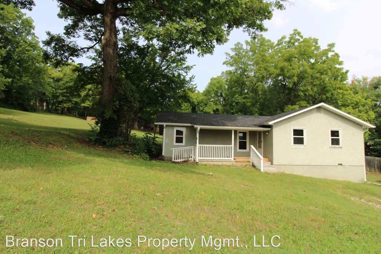Primary Photo - 3 br, 1 bath House - 411 S. 3rd Street