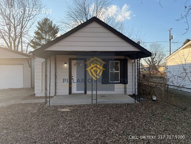 Building Photo - 830 S Taft Ave