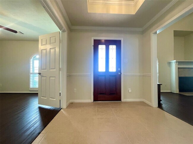 Building Photo - 6535 Bastrop Trl