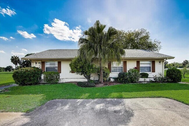 Foto del edificio - 241 Gloucester Blvd