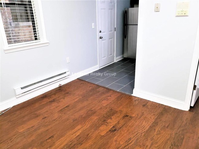Foto del edificio - 3633 W Dickens Ave