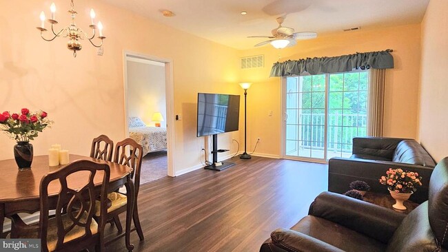 Building Photo - 1309 Colts Cir