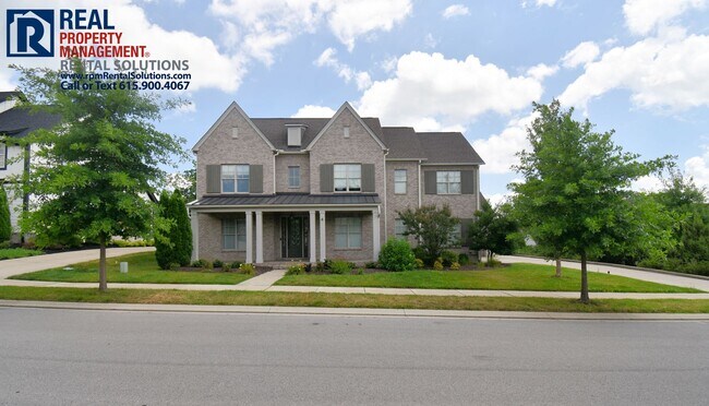 Building Photo - Gorgeous 5BD/4BA home in Franklin with 3-c...