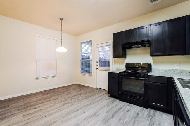 Building Photo - 9734 Piave Drive