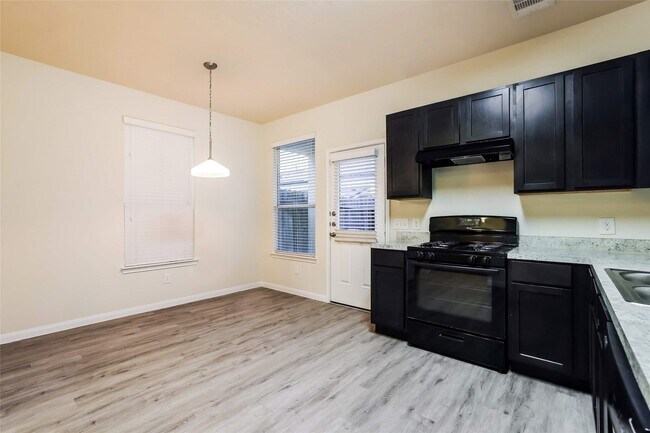 Foto del edificio - 9747 Piave Drive