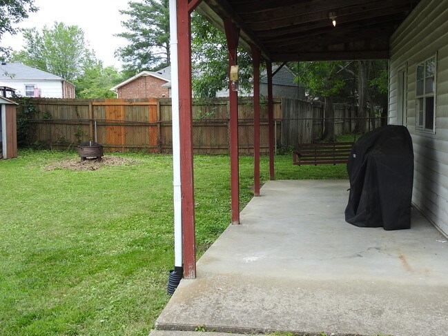 Foto del edificio - 9325 Hudson Ln