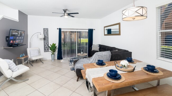 Foto del edificio - 106 Miramar Ave