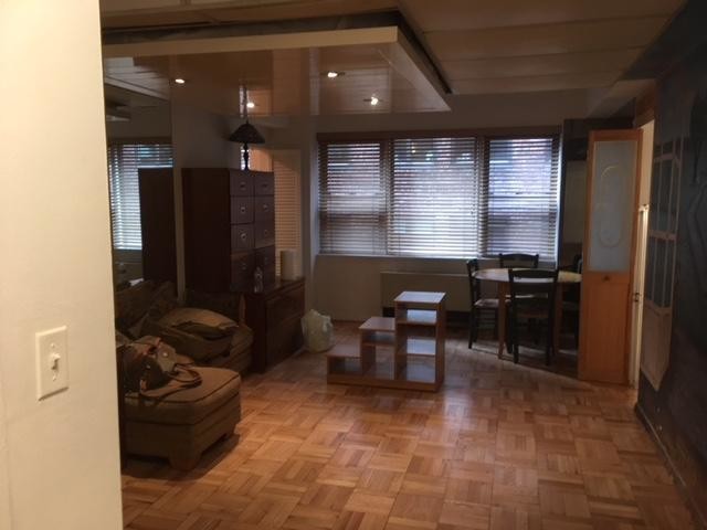 Primary Photo - 240 W 46th St