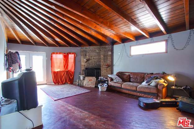 Building Photo - 7443 Troost Ave