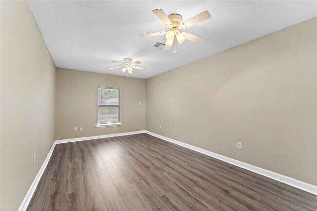 Foto del edificio - 2910 Somerset Ave