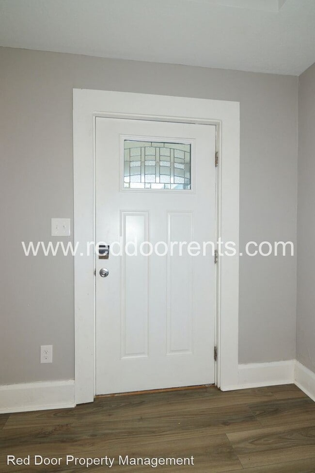 Building Photo - 3 br, 1.5 bath House - 817 Jefferson Ave