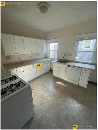 Building Photo - 10 Pinkham Rd