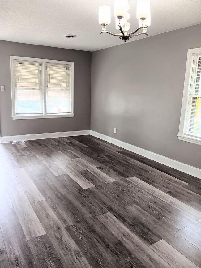 Foto del edificio - Beautifully Updated 3-Bedroom Home