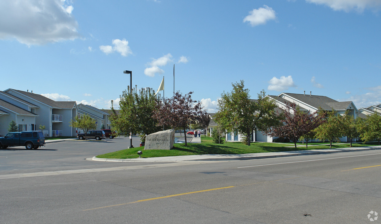 Primary Photo - Courtyards At Ridgecrest Apartments