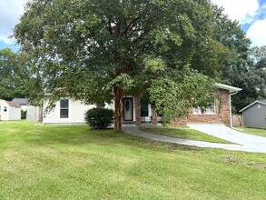 Building Photo - 6017 E Red Oak Ct